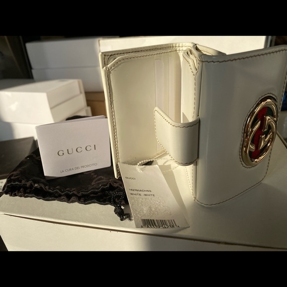“Gucci”❤️Authentic leather wallet NWT